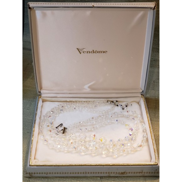 Vintage Vendome Triple Strand Aurora Borealis Crystal Beads In Original Box - Picture 9 of 10